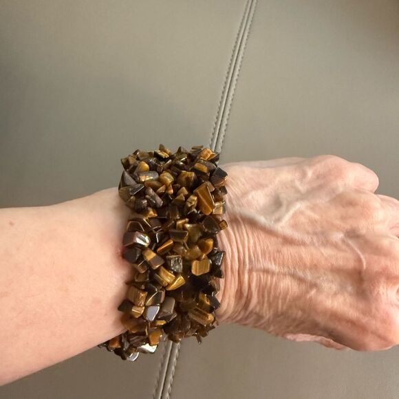 Set of Tigereye Chip Long Necklace & Matching Stretch bracelet. - Picture 5 of 7